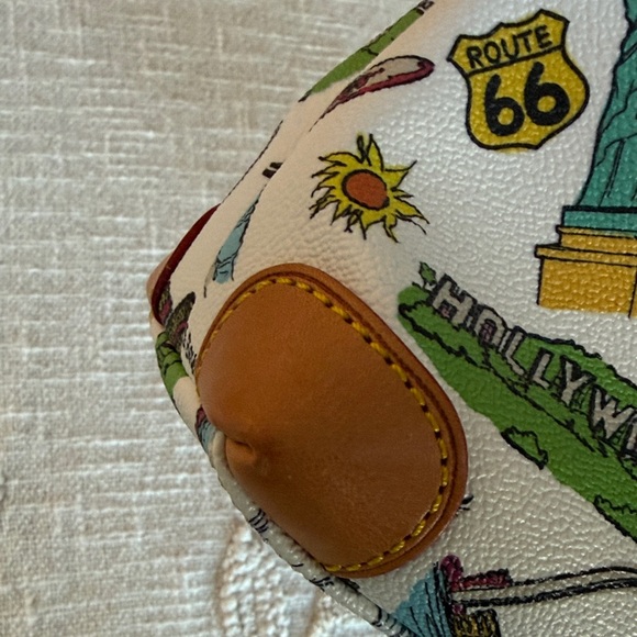 Dooney & Bourke White Satchel with Multicolor Las Vegas Design - Picture 9 of 11